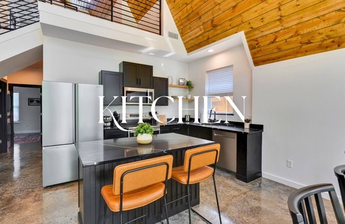Mid America Cabin | New Modern Cabin with Pool, Sauna, and Cold Plunge