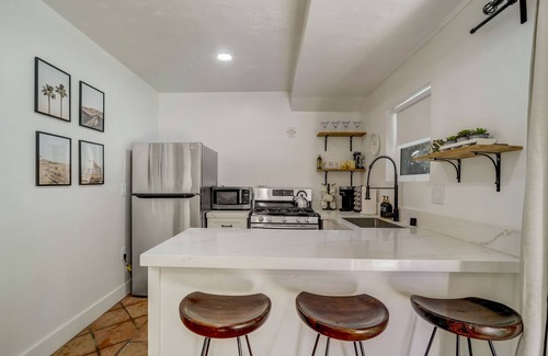 Middletown Apartment | New Modern Condo in The Hills! Sleeps 2-4 - Only 5 min to Little Italy