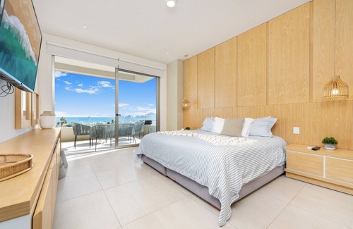Colonia El Progreso Condo | New modern condo! Best View in CABO. 3Br/3.5BA/AC