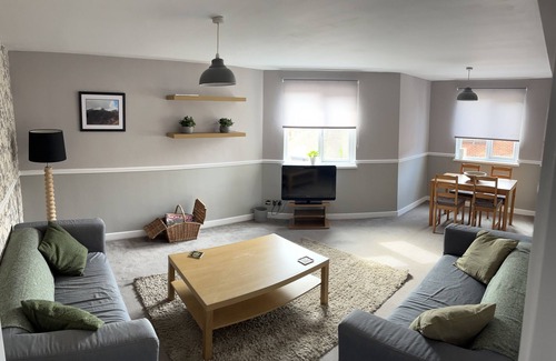 Windsor City Centre Apartment | New Modern, cosy, cool 1 bedroom apartment in the heart of Windsor