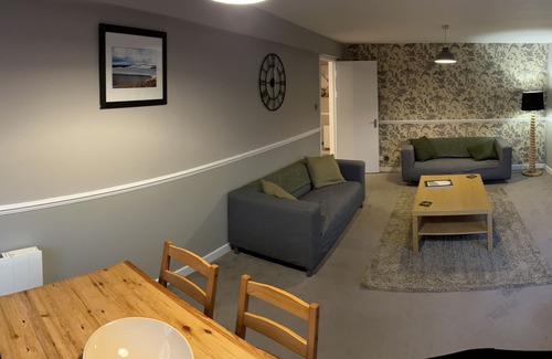 Windsor City Centre Apartment | New Modern, cosy, cool 1 bedroom apartment in the heart of Windsor