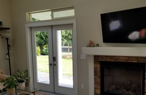 Lake Stevens Cottage | New modern cottage on quiet 5acres 45min N of Seattle