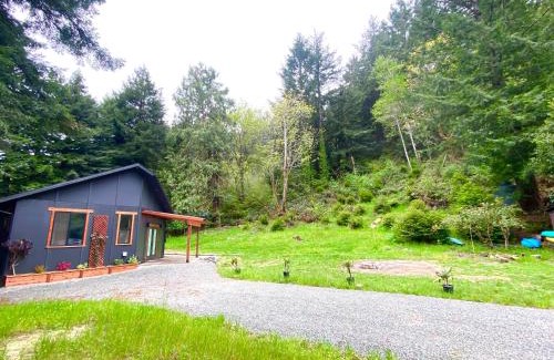 Pacific Apartment | New, Modern, Country-feel, close to Arcata
