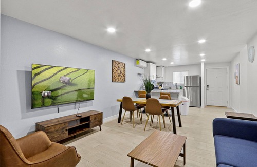 El Paso Apartment | New! Modern Fully Remodeled 3BR/2BA Spacious Apt