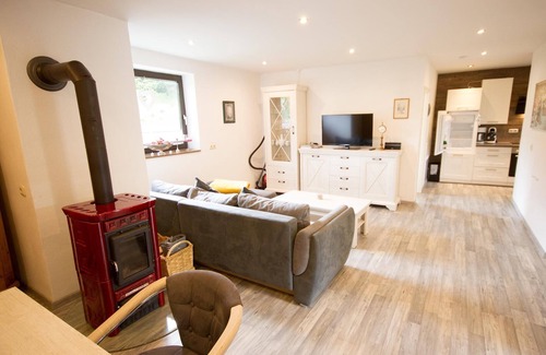 Arnbruck Apartment | New, modern furnished vacation home (50 sqm) for 2 persons with fully equipped kitchen
