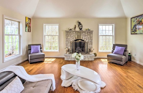 Goshen House | NEW! Modern Goshen House w/ deck, backyard & views