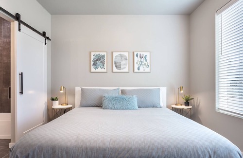 Spokane House | NEW MODERN HOME · Luxury Home in Spokane- Wifi- Over 3,200 Square Ft