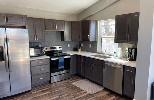 Wyandotte Condo | *New* Modern Loft+Sky Deck~Expo UL Walk to Derby