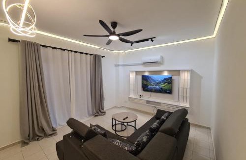 Nilai House | New Modern Nilai Homestay 4R3B 12Pax