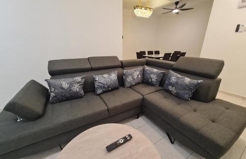 Nilai House | New Modern Nilai Homestay 4R3B 12Pax