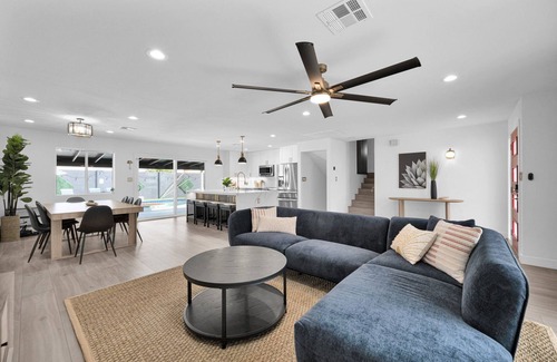 Park Scottsdale One House | New Modern Resort! Arcade, Heated Pool, Putting Green & Pool House!