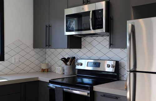 Woodland Hills House | New Modern Stay - Steps from the BLVD Preview listing