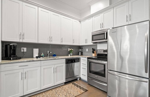 Historic Ybor Apartment | NEW Mojito Manor Stunning Studio On 7th Ave