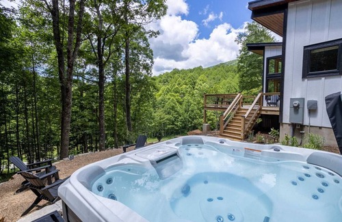 Todd Cabin | New Mountain Home on Wooded Lot