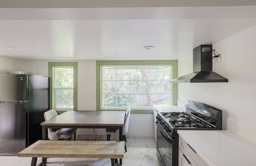 Sylmar House | NEW MTN Home with Fast INTERNET & AC awesome Angeles Forest - 3bed2bath