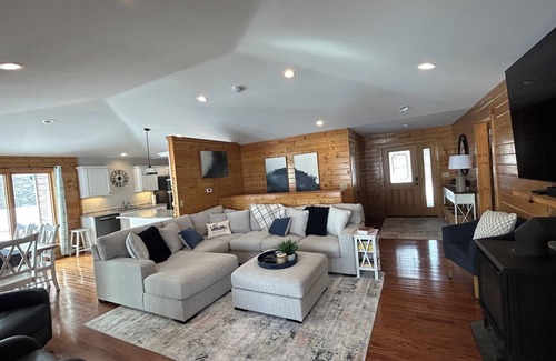 Spooner House | New Nautical Neighbors Lake Home on Spooner Lake, sleeps 16