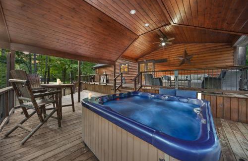 Broken Bow House | New Near Casino Cabin Hot tub Fire Pit