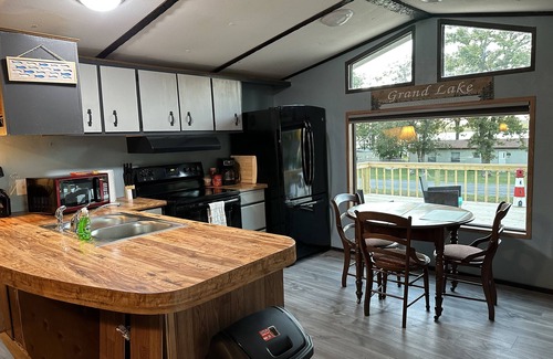 Afton Apartment | New! On Grand Lake DeckView! At Red Arrow Marina. No cleaning fee! Comfy2bed/2Ba