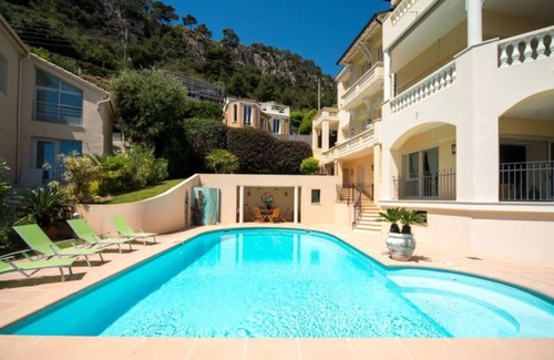 Villefranche-sur-Mer Apartment | NEW ! On Roof top, FRENCH RIVIERA/MONACO.Pool. Fitness. Adults only