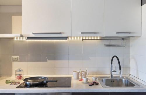 San Giuliano Milanese Apartment | New One Bedroom Apartment in Milan 3 minutes from the metro