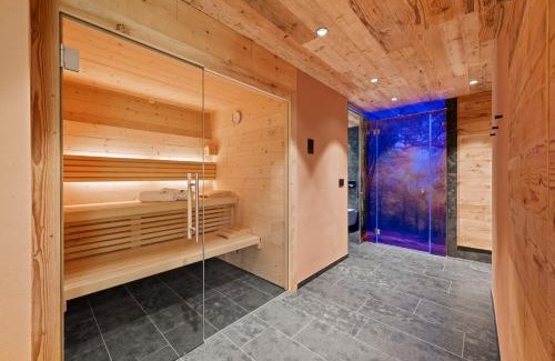 Cavareno Ski Chalet | NEW OPENING "Sissi Chalets" - Unique Luxury Hideaway with Mountain view & Sauna