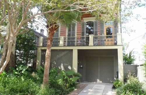 Esplanade Ridge Apartment | New Orleans At It’s Best - THE LAGNIAPPE SUITE - Charming Studio, Great Location