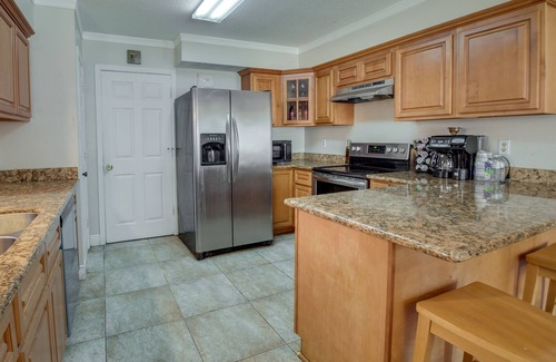 Old Aurora House | New Orleans Home w/Backyard Near French Quarter