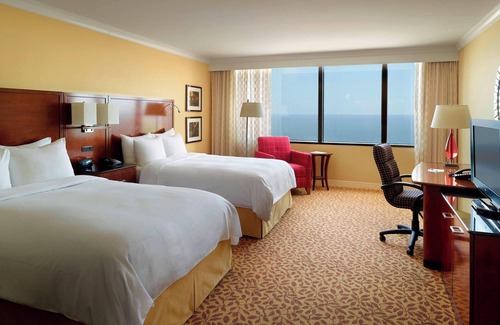 Metairie Hotel | New Orleans Marriott Metairie at Lakeway
