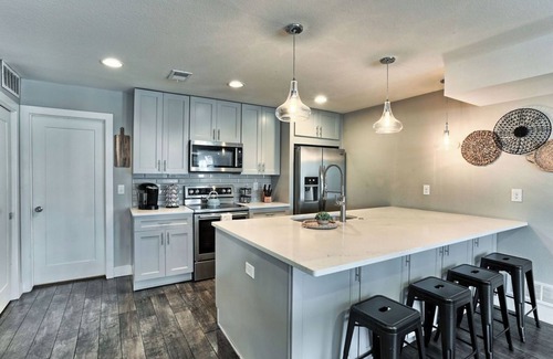 Berkley House | New Owner Special! Spacious and Quiet - Firepit - Pets Allowed