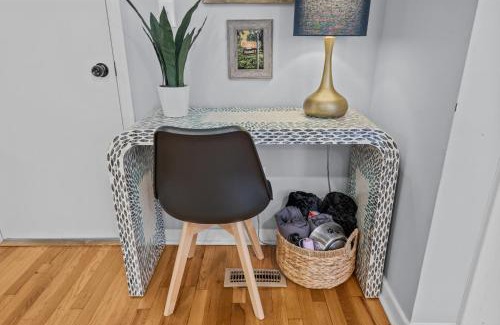 Downtown House | New Owners! Downtown Corner Cottage-Pet Friendly