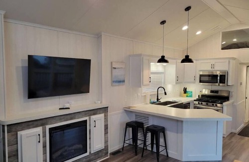 Moses Lake Cabin | New Park Model Home 2