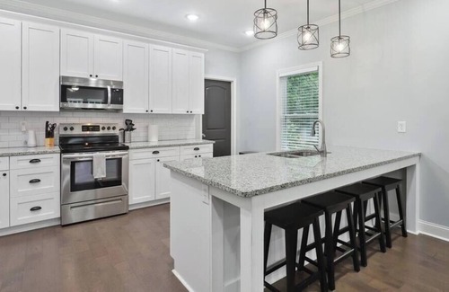 Hapeville House | NEW Peaceful stay just 10mins to DOWNTOWN&AIRPORT!