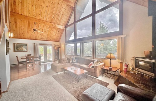 Prescott Cabin | NEW - Peakview Lodge - Fireplace- Views