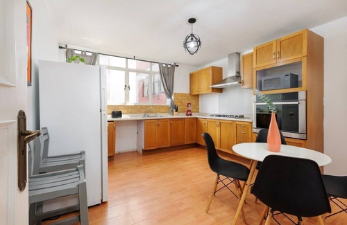 Polanco Apartment | NEW! Penthouse in Polanco for 10 w/ balcony