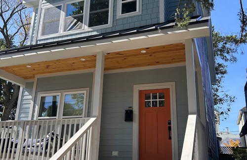 Wilmington House | New Pet Freindly Home in historic Downtown Wilmington with fenced yard