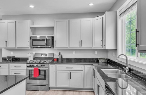 South Bend House | NEW! Pet-Friendly Getaway with Golf & Private Patio Retreat