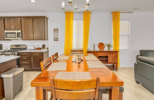 Maricopa County House | NEW! POOL, King Bed, 3 Bed 3 bath