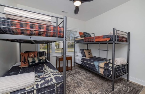 Littleton House | New! Pool, Pickleball, Playground, Grill