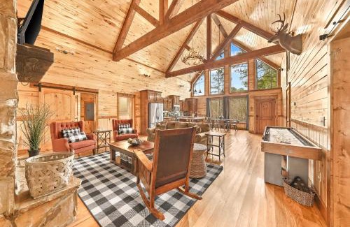 Broken Bow House | NEW Prime Cabin Chateau Hot Tub-Firepit-Sleeps 6
