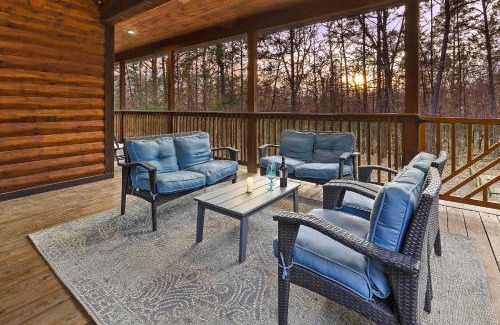 Hochatown House | NEW Prime Cabin Hot Tub-Firepit-Safari Sleeps 8