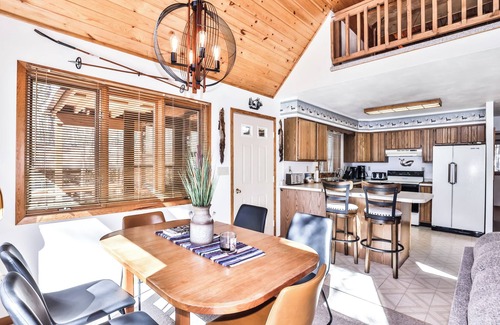 Three Lakes House | NEW! Private 2 bedroom with loft on Virgin Lake!
