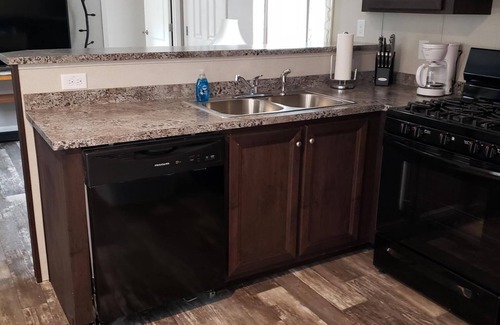 Ellsworth House | new private mobile home