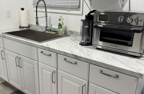 Atlanta Apartment | NEW Quiet Intwn Apt W/Private Entry, Bath & Patio