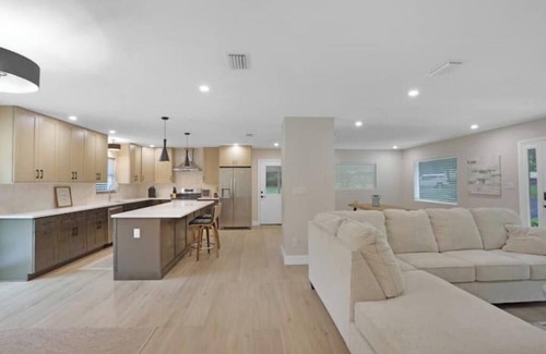 Gainesville House | New Remodel on 3 Spacious Acres!