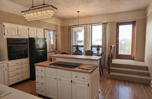 Ironwood Apartment | New, Remodeled, Luxury Loft w/Hot Tub & Rooftop Patio