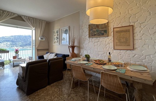 Portovenere Apartment | New Remodelled Apartment in 2022 with Sea Views and Free Parking