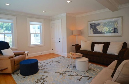 Manchester-by-the-Sea Condo | -NEW- Renovated Condo Manchester-by-the-Sea