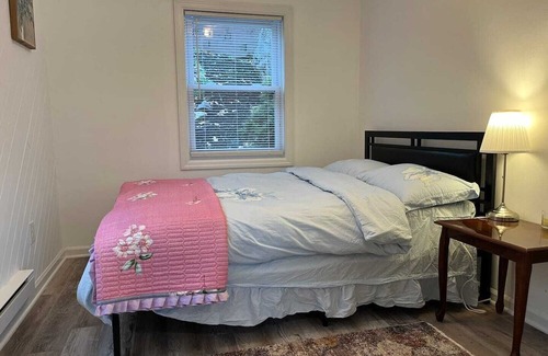 Lake Hopatcong House | NEW RENOVATED waterfront wonderful vacation house w/private dock