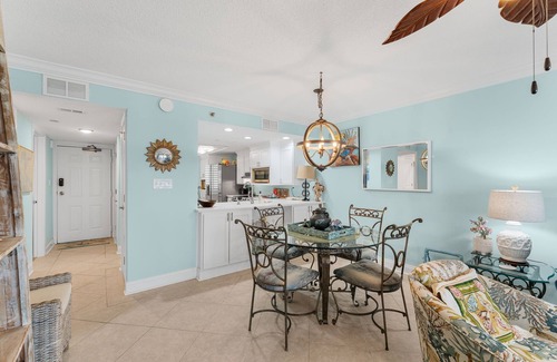 Upper Grand Lagoon Condo | New Renovation, Gulf Front, Commodore 25+