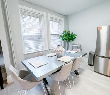 Aspinwall Hill Apartment | New Renovation, Ca, 1st Flr, 3b2ba, In-unit Lau